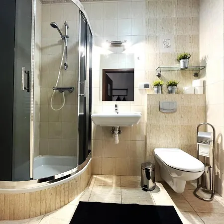 Jemiolowa ~ Self Check-in 20h ~ Lift Apartment *